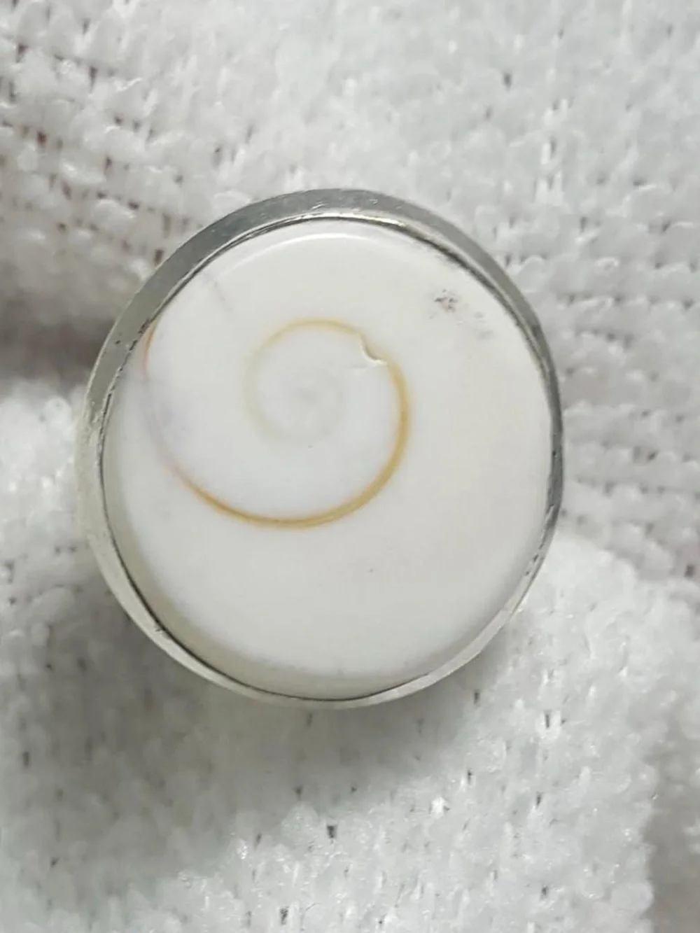 925 Silver White Shell Spiral Statement Ring